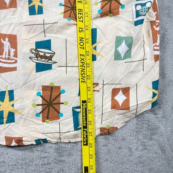 Disney Parks Retro MCM Pattern Shirt Men’s Size M Short Sleeve Button Up - Picture 9 of 9
